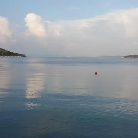 Alojamento de Acomodação e Pequeno-almoço Knidos *