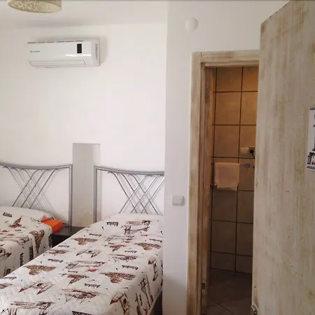 Knidos Bed & Breakfast Golturkbuku