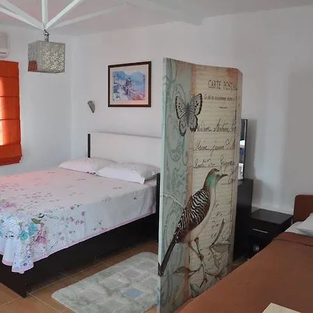 Bed & Breakfast Knidos